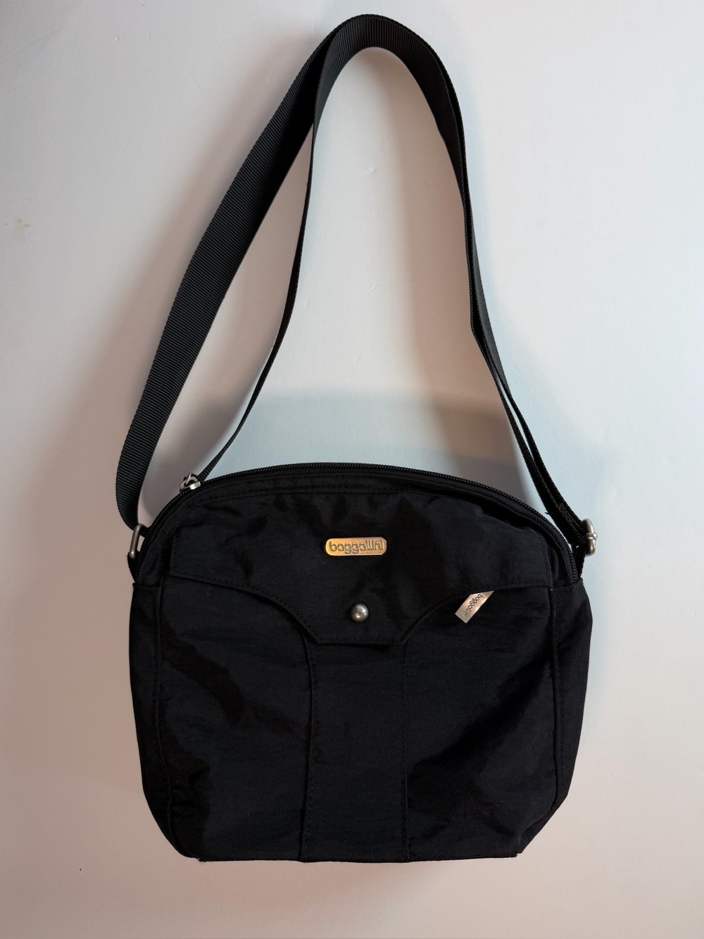 Baggallini Crossbody Bag Black Nylon Adjustable Strap Shoulder Purse Travel